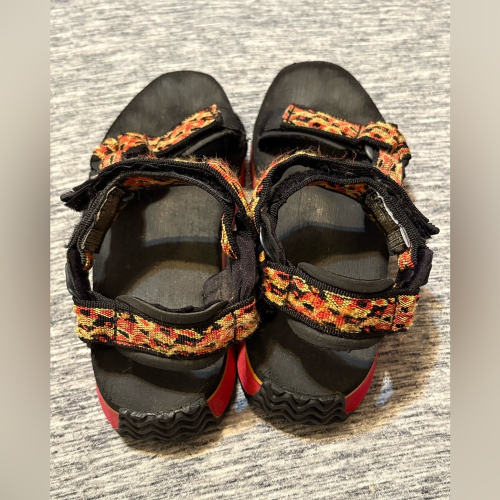 Vintage 90’s Teva Velcro Sandals Size 37 - Picture 2 of 5